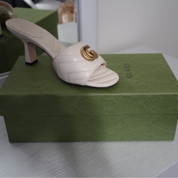 Women’s Gucci kitten heels, cream colored, size 39.5 (9.5 US) - Picture 5 of 6